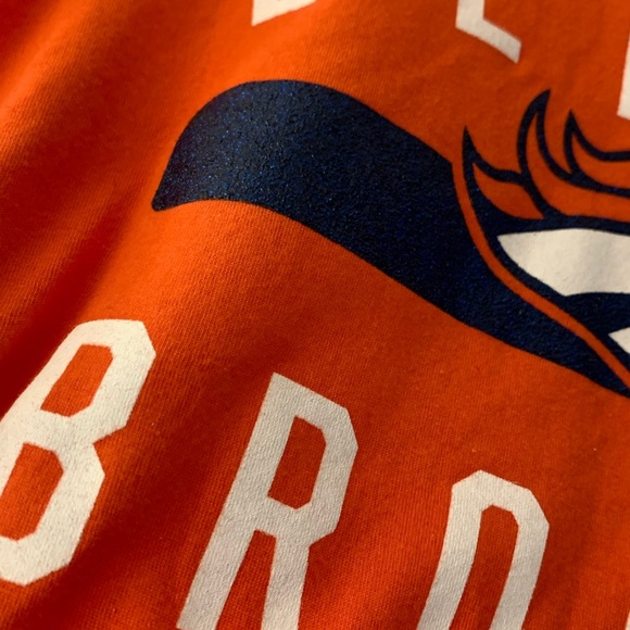 Women’s NWT NFL Denver Broncos T-shirt - Picture 2 of 4